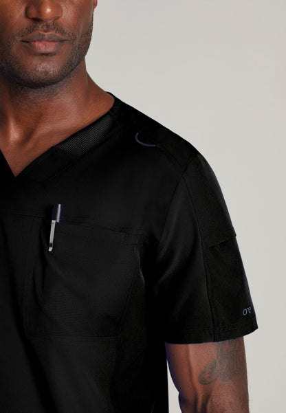 Barco One Bot195 Men's 2 Pocket Scrub Top Close Up