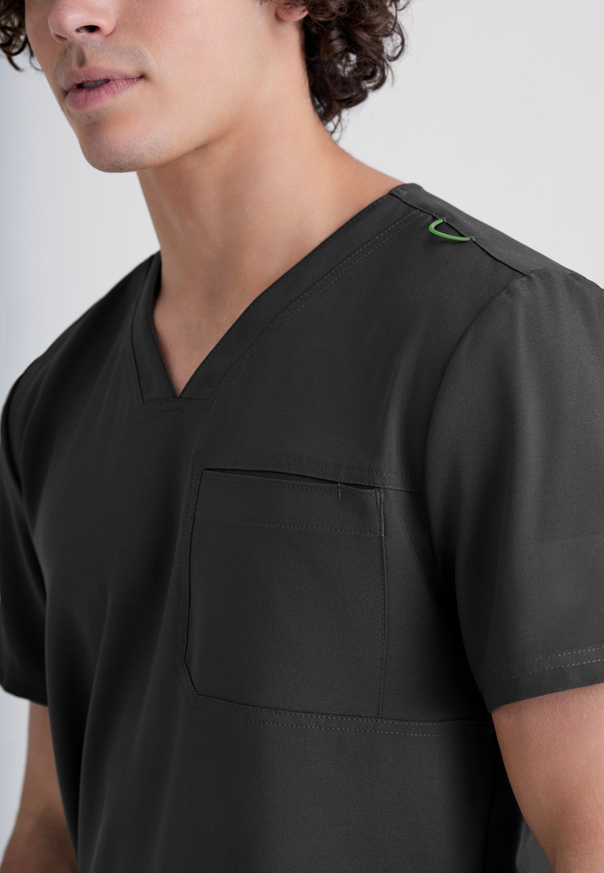 Barco Grey's Anatomy Evolve GSST179 Men's 1 Pocket Top Pocket
