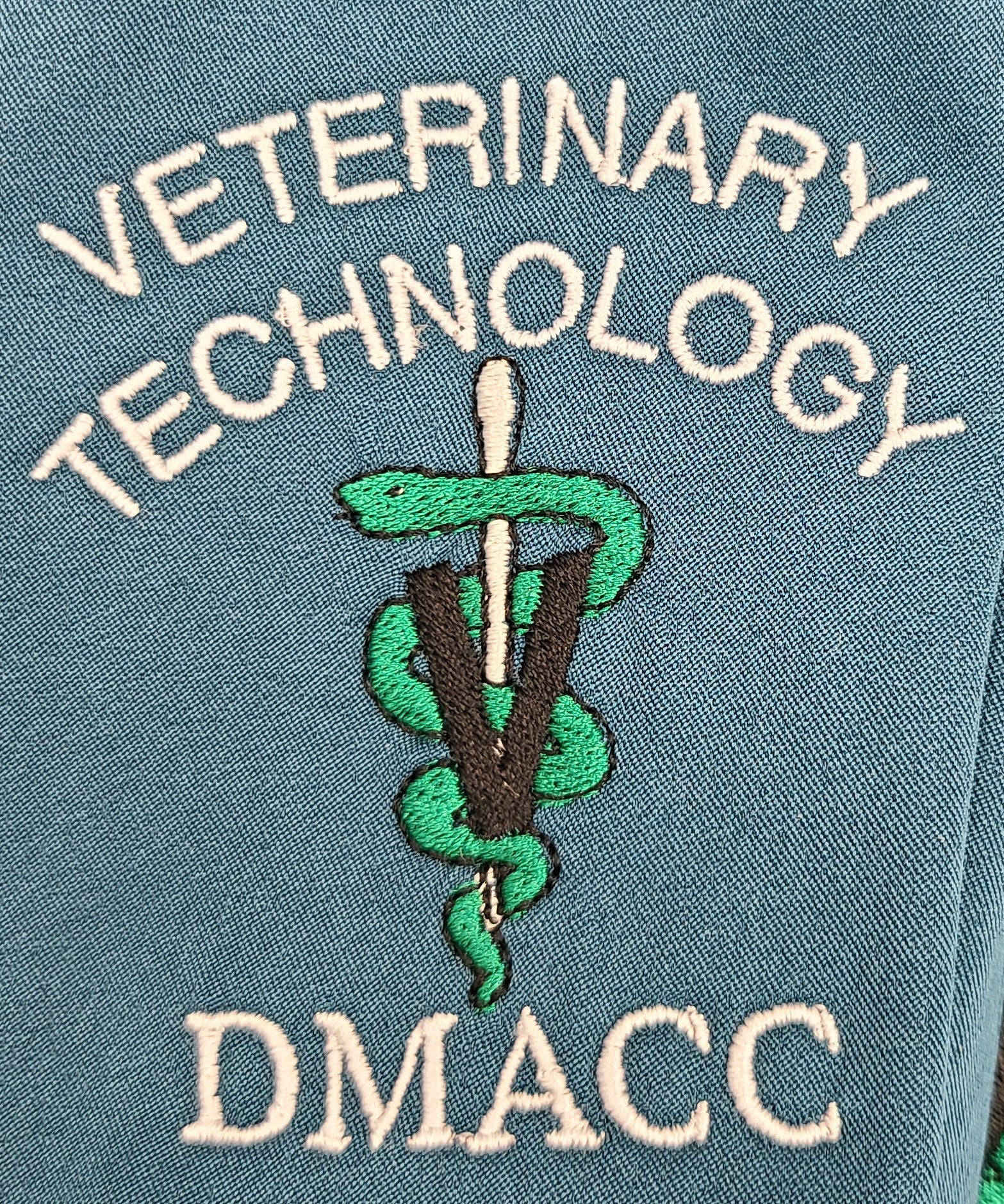 Veterinary Technology Logo Profile For Tennessee Veterinary
